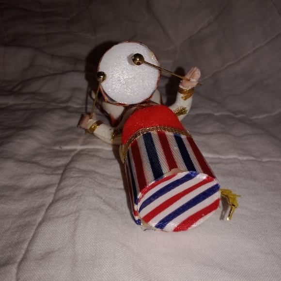 Mid Century Modern Christmas Drummer Boy Tree Ornament Flocked - Picture 7 of 9